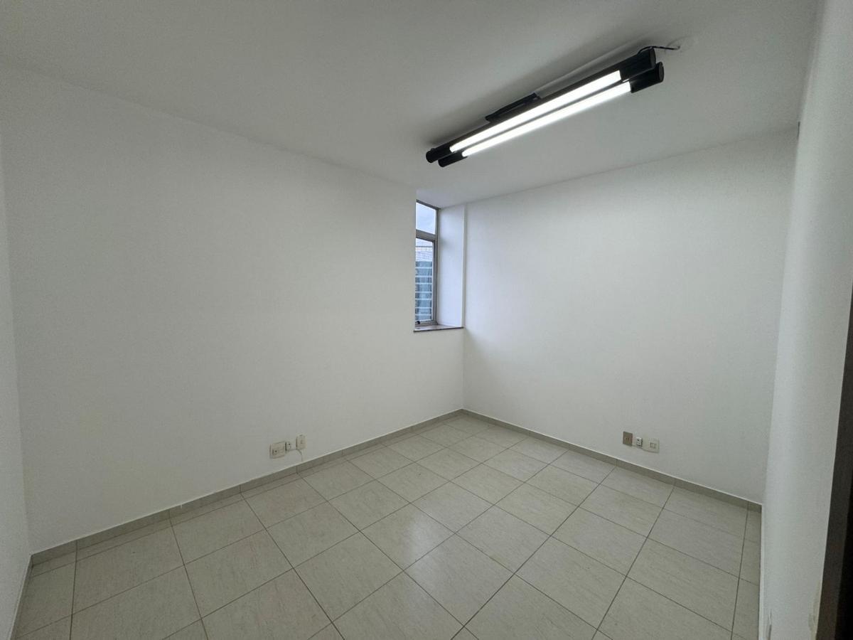 Sala, Serra, 0 Quarto, 1 Vaga