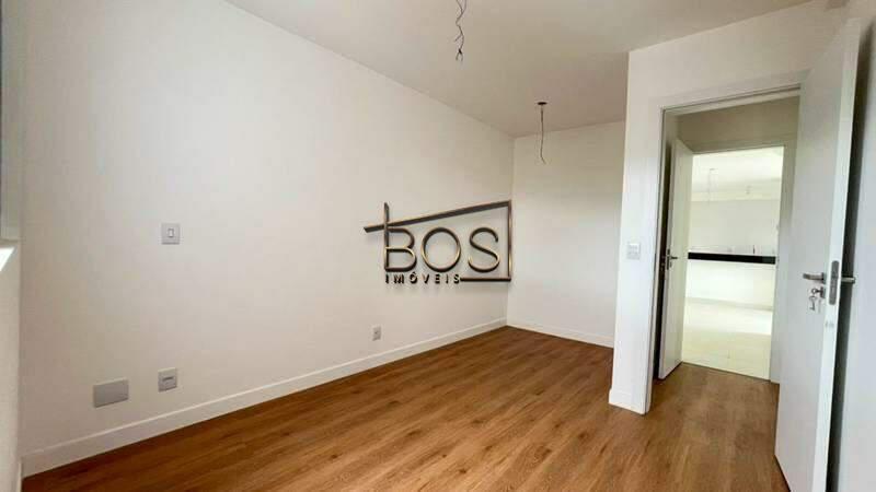 Apartamento, Sagrada Família, 3 Quartos, 2 Vagas, 1 Suíte