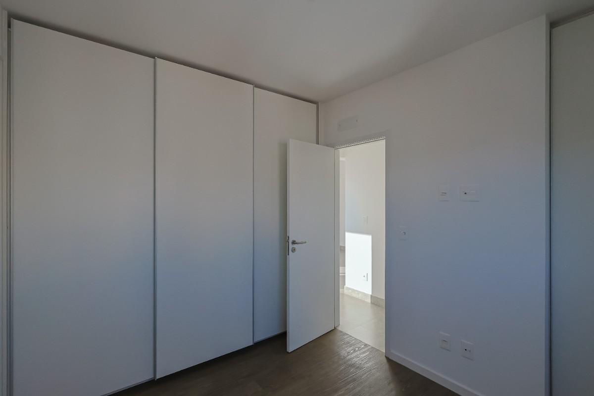 Apartamento, Vila Paris, 2 Quartos, 2 Vagas, 2 Suítes