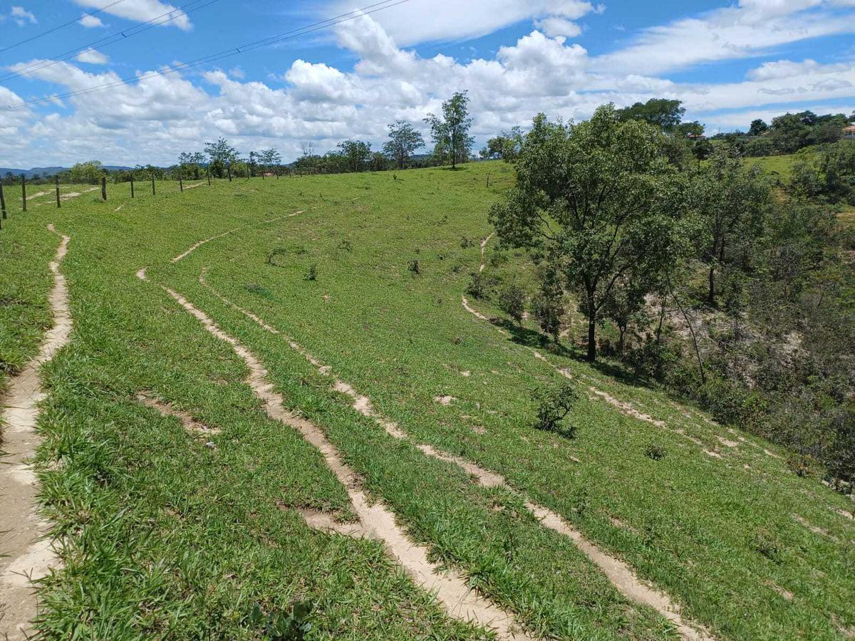 Fazenda, Urucuia, 3 Quartos, 0 Vaga, 1 Suíte