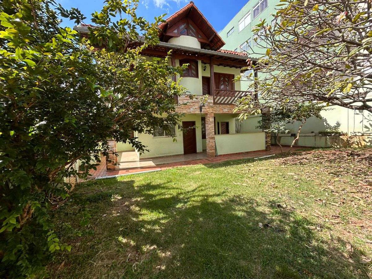 Casa, Castelo, 5 Quartos, 5 Vagas, 2 Suítes