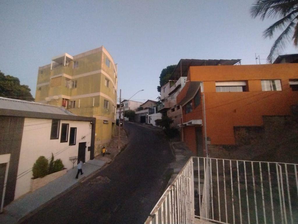 Casa, Nações Unidas, 4 Quartos, 2 Vagas, 1 Suíte