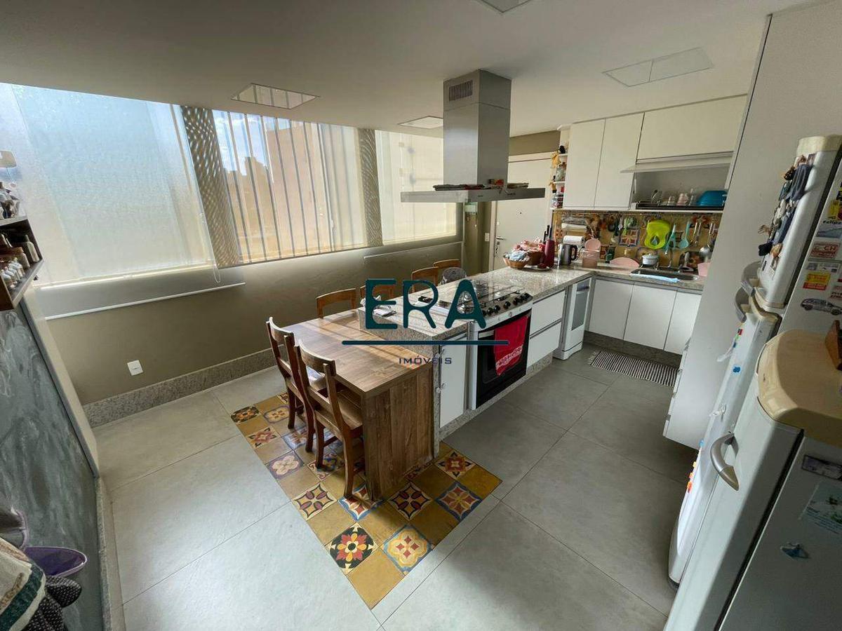 Cobertura, Vila Paris, 5 Quartos, 4 Vagas, 1 Suíte