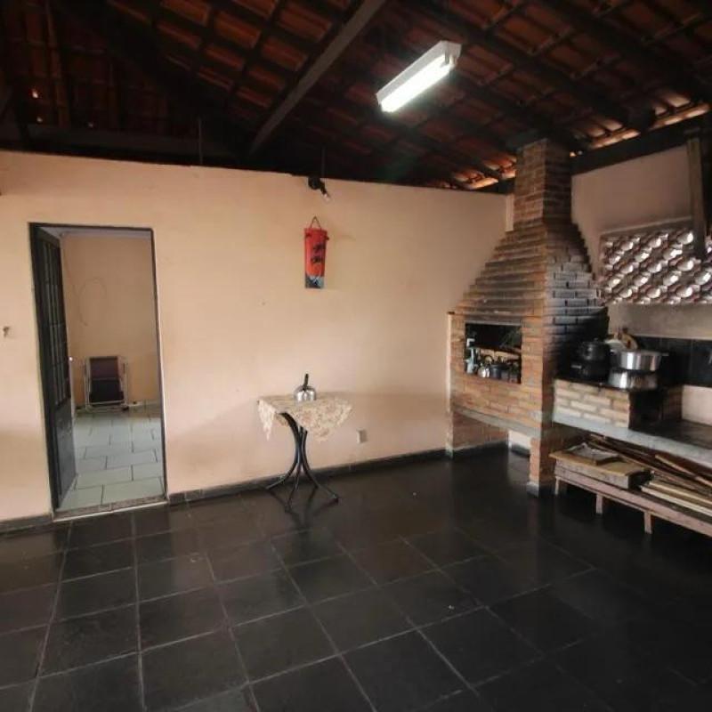 Casa, Tirol (barreiro), 4 Quartos, 4 Vagas, 1 Suíte