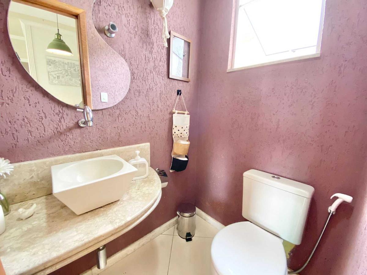 Casa, Trevo, 3 Quartos, 4 Vagas, 1 Suíte