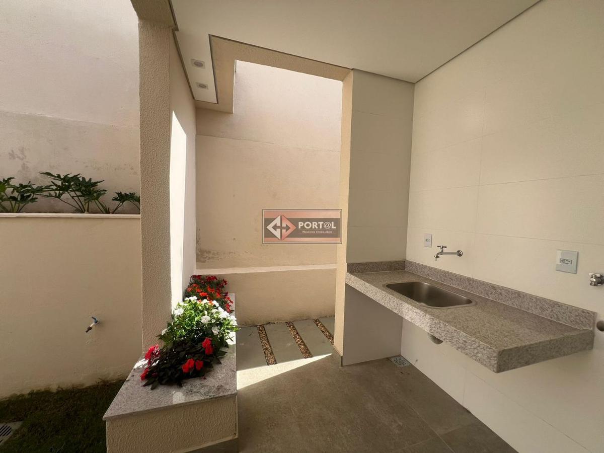 Casa, Palmital, 3 Quartos, 2 Vagas, 1 Suíte