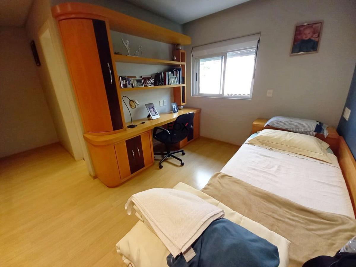 Casa, Comiteco, 5 Quartos, 4 Vagas, 5 Suítes