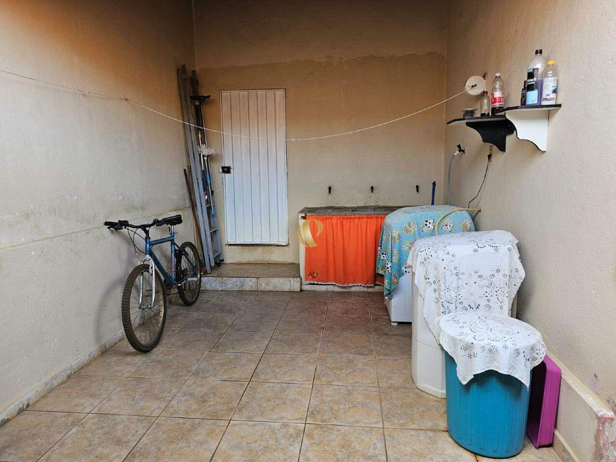 Casa, Cidade de Deus, 2 Quartos, 2 Vagas