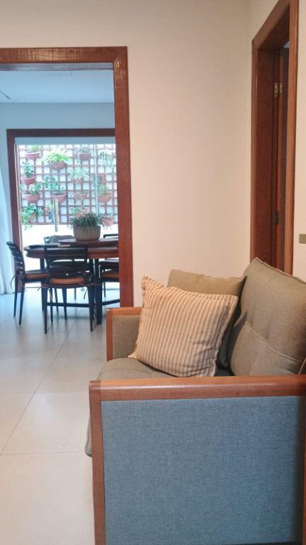 Casa, Vila Santo Antônio de Pádua, 4 Quartos, 5 Vagas, 1 Suíte