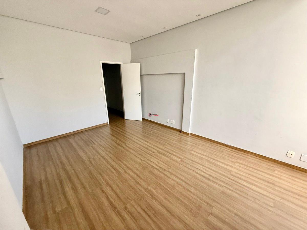 Sala, São José, 0 Quarto, 1 Vaga