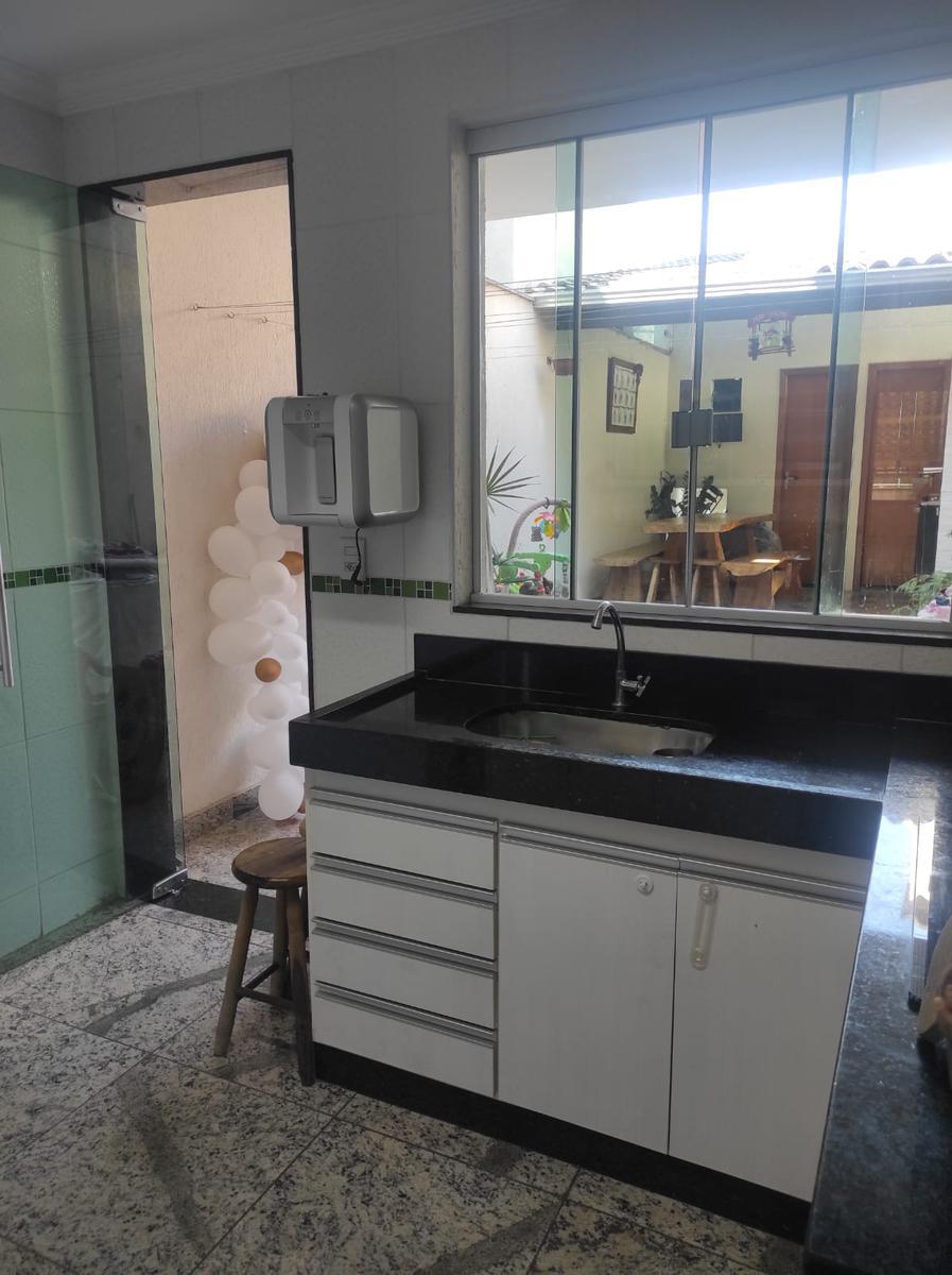 Casa, Vale das Amendoeiras, 2 Quartos, 1 Vaga