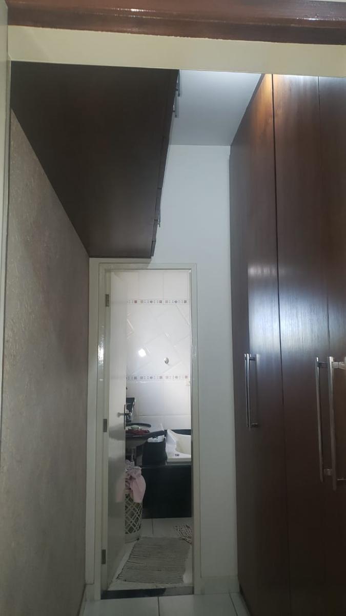 Casa, Centro, 6 Vagas, 2 Suítes