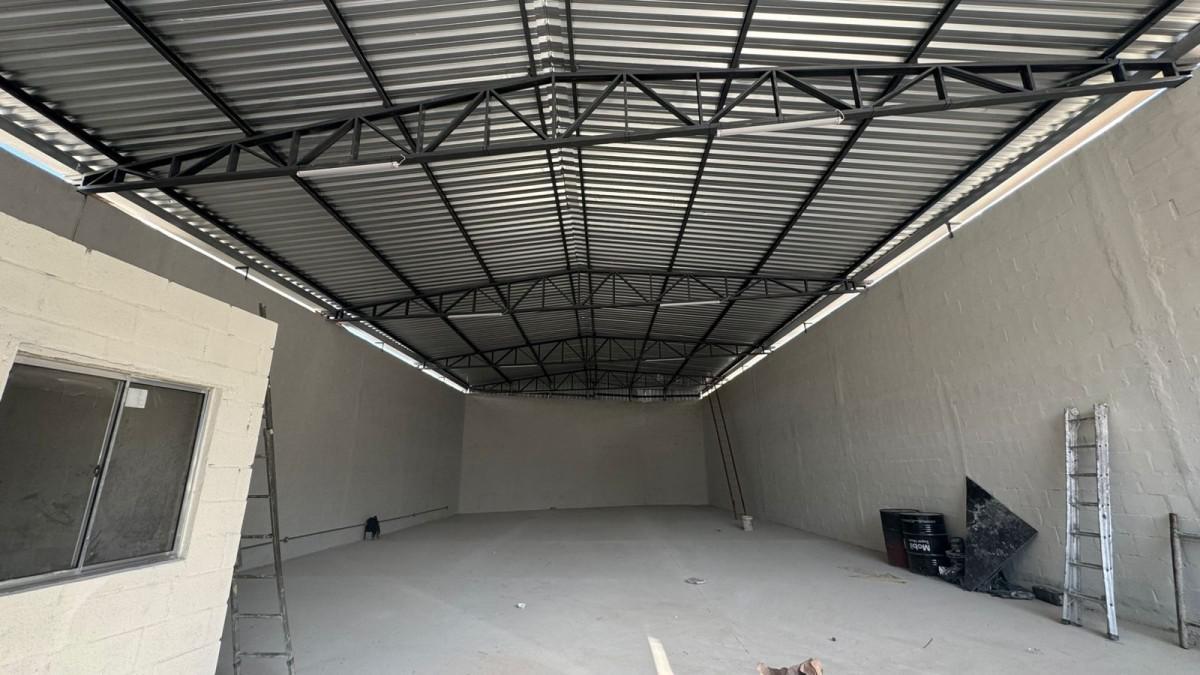 Galpão, Centro, 0 Quarto, 10 Vagas