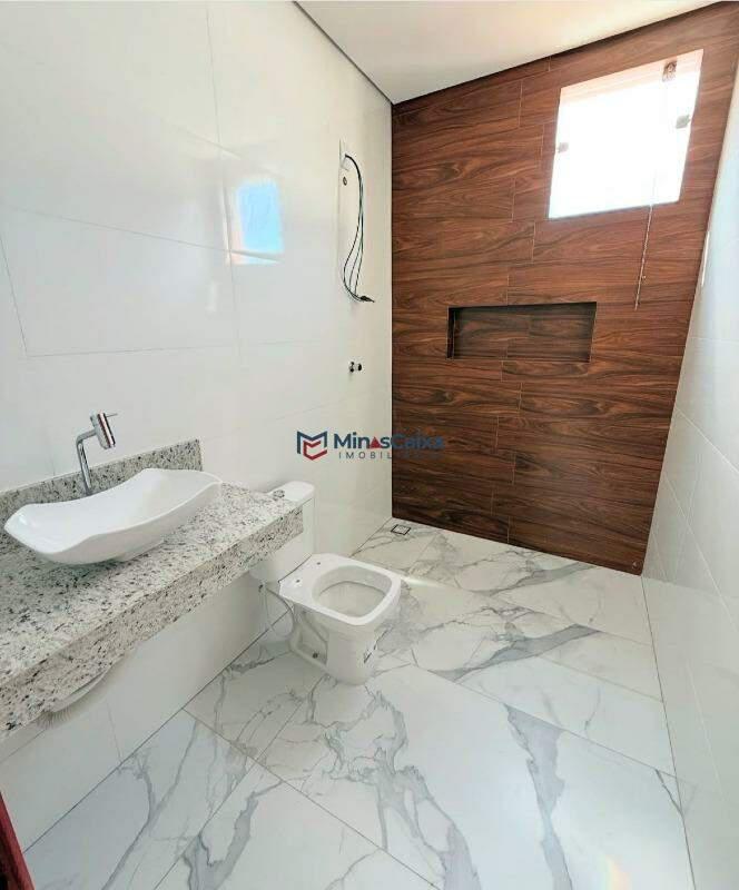Casa, Córrego Novo, 3 Quartos, 2 Vagas, 1 Suíte
