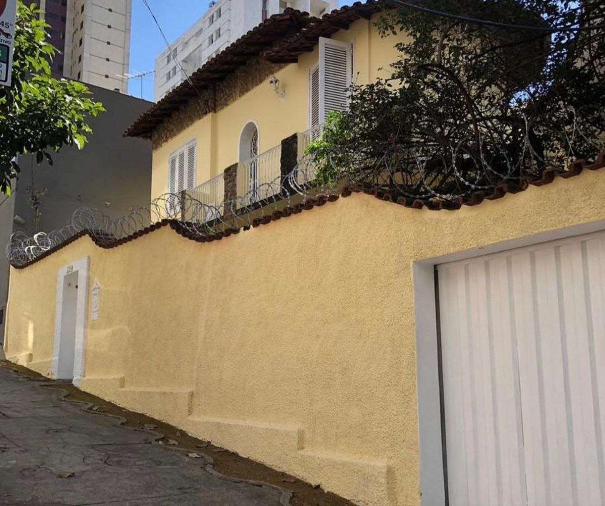 Casa, Lourdes, 5 Quartos, 2 Vagas, 1 Suíte