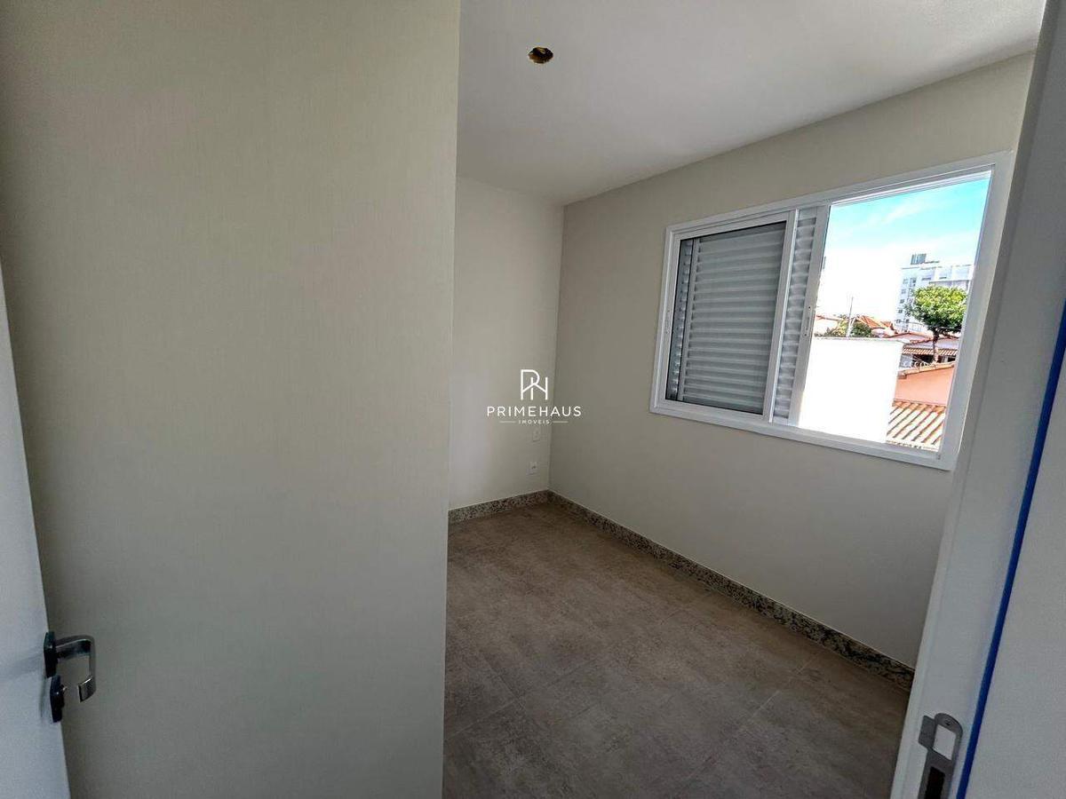 Apartamento, Castelo, 2 Quartos, 0 Vaga, 1 Suíte