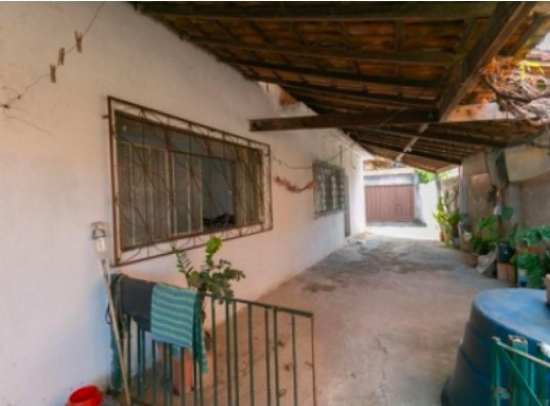 Casa, Floramar, 3 Quartos, 6 Vagas, 1 Suíte