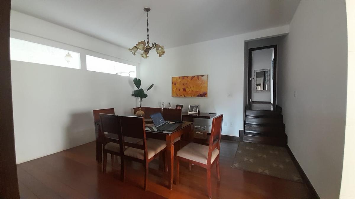 Casa, Nova Suíssa, 6 Quartos, 4 Vagas, 3 Suítes