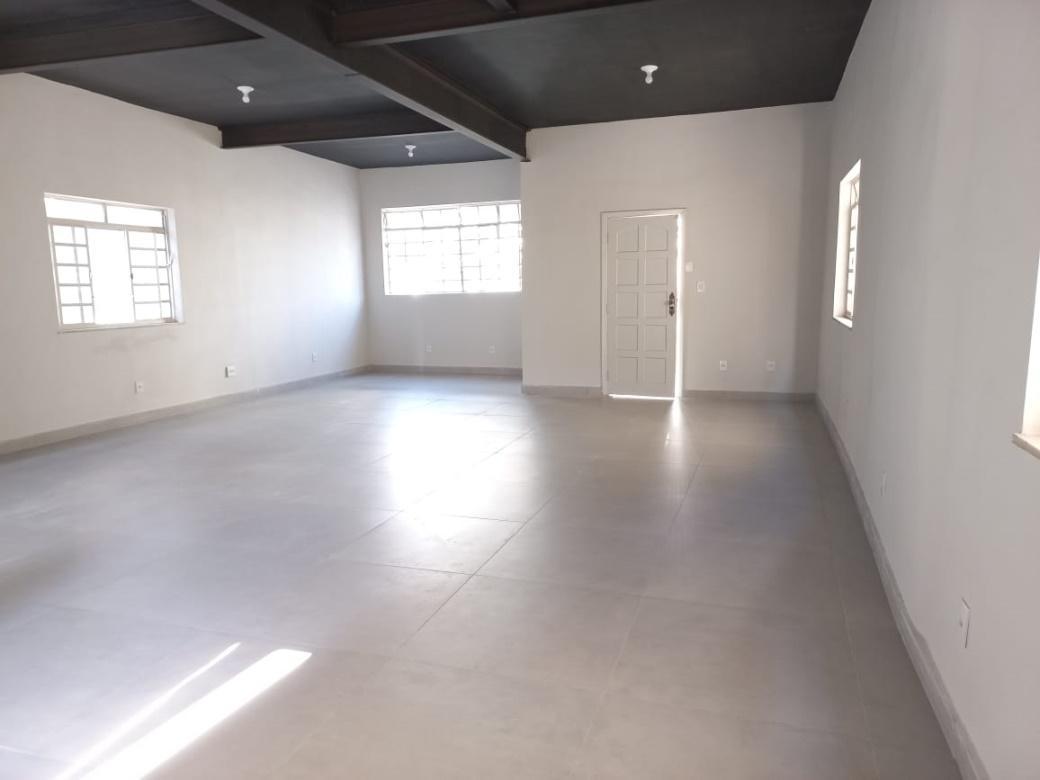Casa Comercial, Prado, 1 Quarto, 1 Vaga