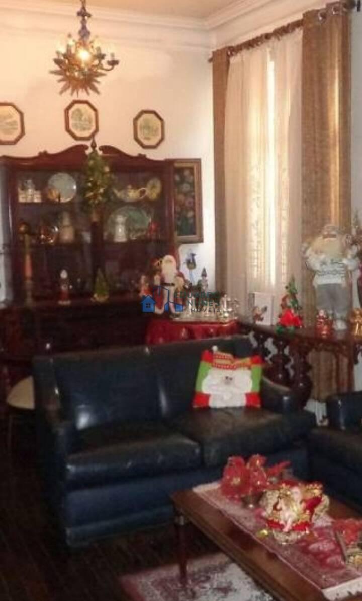 Casa, Barro Preto, 8 Quartos, 2 Vagas, 3 Suítes
