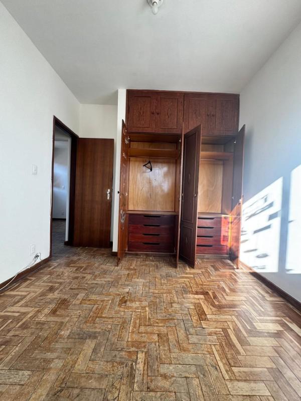 Apartamento, Sagrada Família, 2 Quartos, 1 Vaga