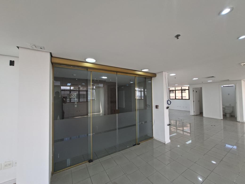 Andar, Funcionários, 0 Quarto, 5 Vagas