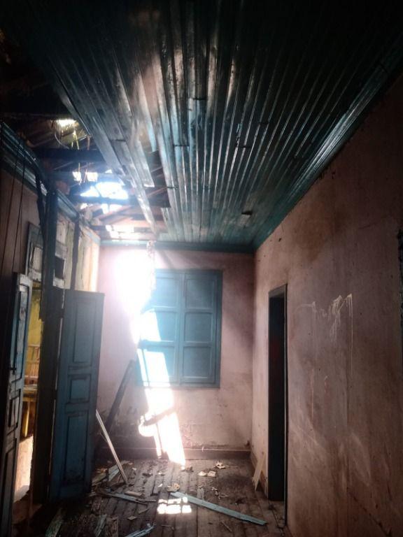 Casa, Centro, 3 Quartos, 0 Vaga