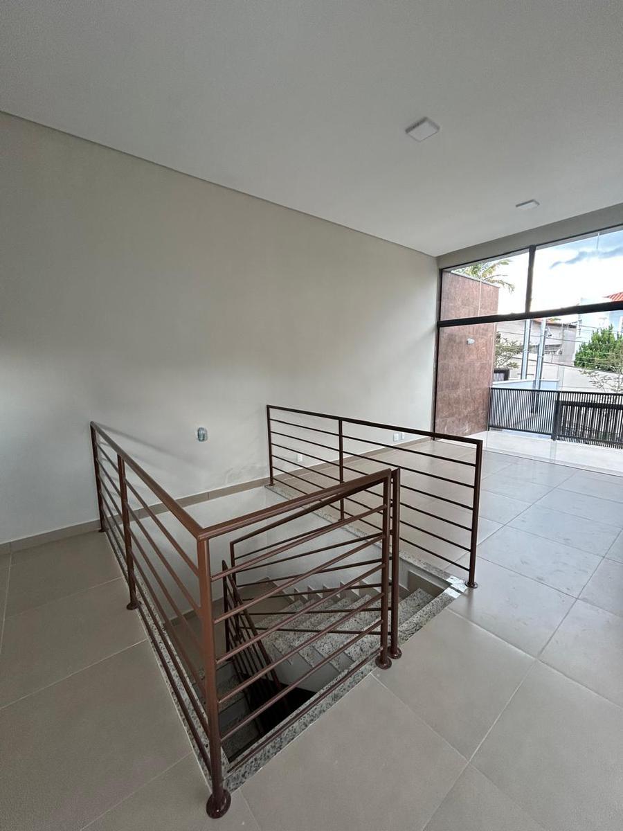 Casa, Nova Vista, 3 Quartos, 4 Vagas, 1 Suíte