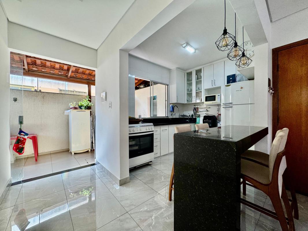 Apartamento, Paquetá, 2 Quartos, 1 Vaga