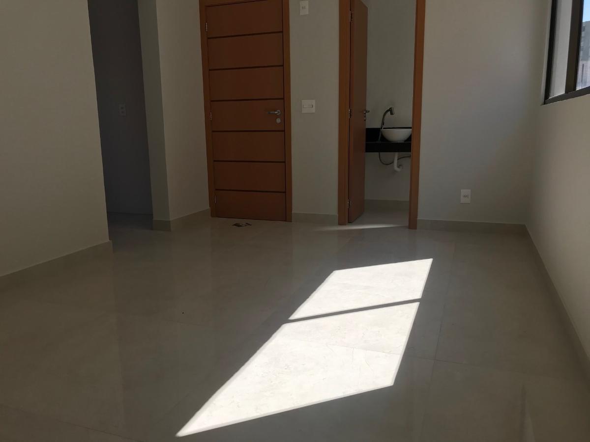 Apartamento, Floresta, 3 Quartos, 2 Vagas, 1 Suíte