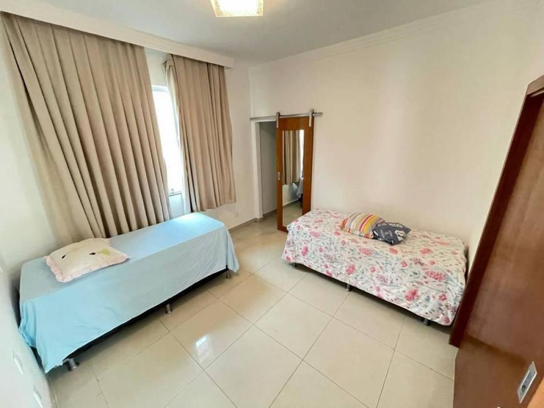 Casa, Trevo, 4 Quartos, 5 Vagas, 4 Suítes