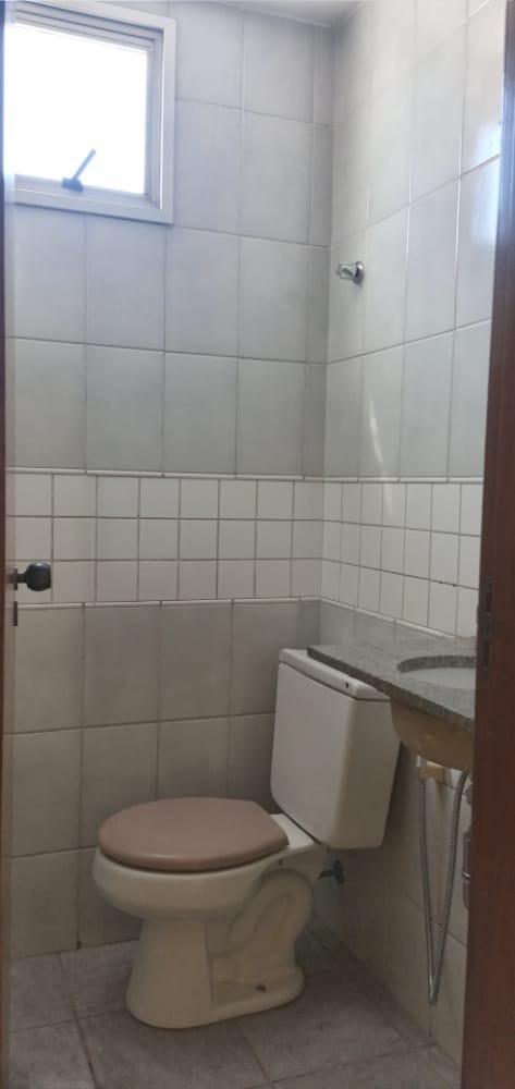 Sala, Barro Preto, 0 Quarto, 2 Vagas