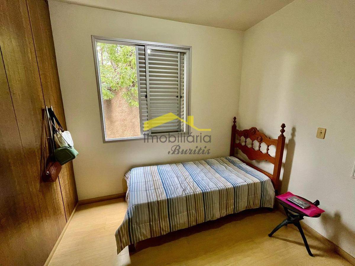 Apartamento, Estoril, 3 Quartos, 2 Vagas, 1 Suíte