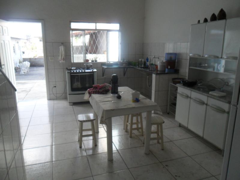 Casa, Caiçaras, 3 Quartos, 6 Vagas, 1 Suíte