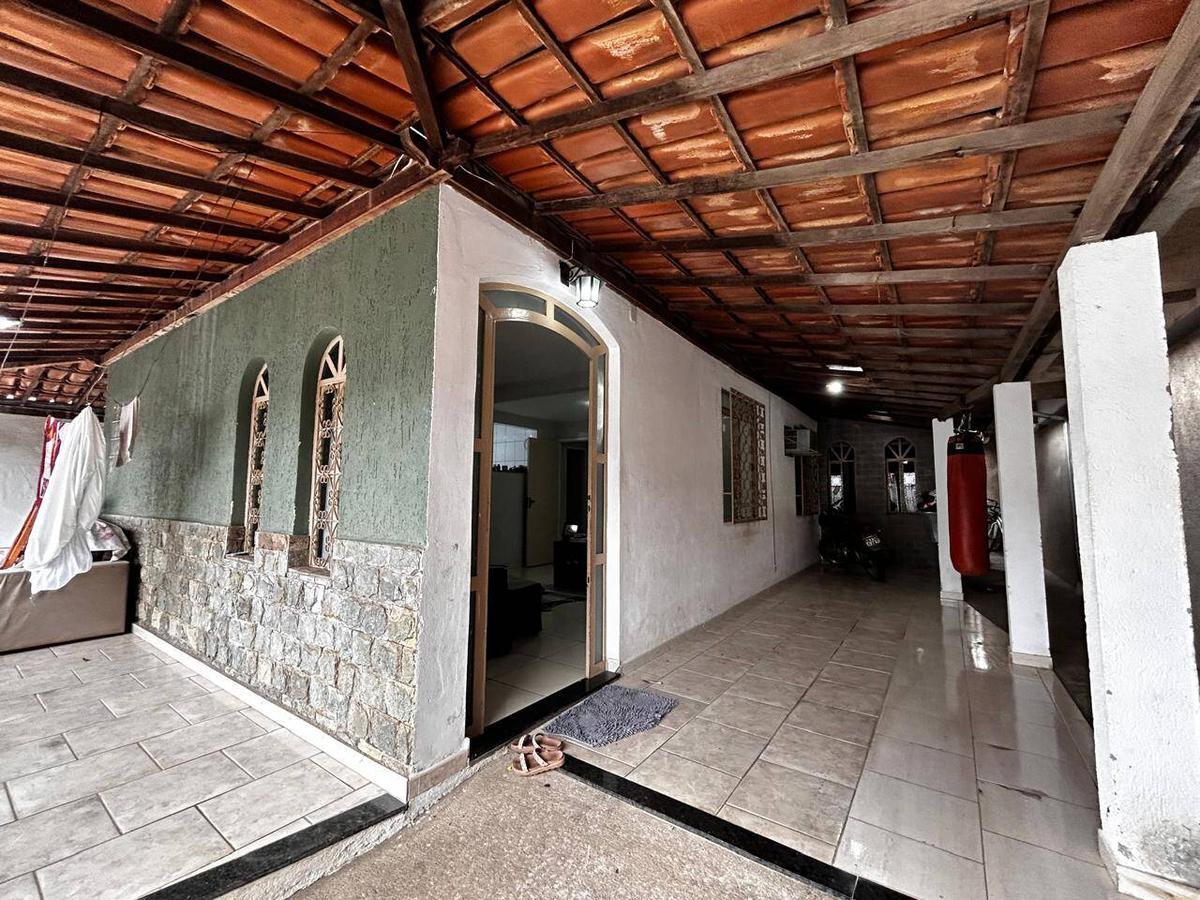 Casa, Floresta, 3 Quartos, 0 Vaga, 1 Suíte