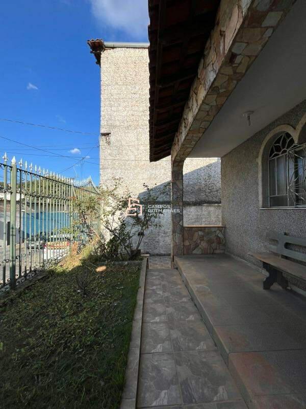 Casa, Coqueiros, 4 Quartos, 5 Vagas, 1 Suíte