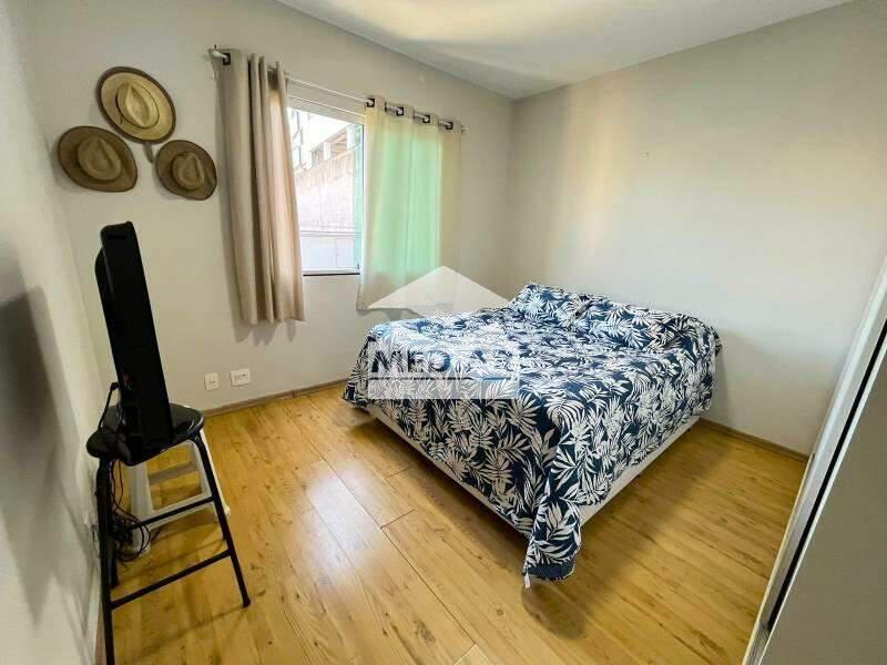 Casa Comercial, Dona Clara, 3 Quartos, 2 Vagas, 1 Suíte