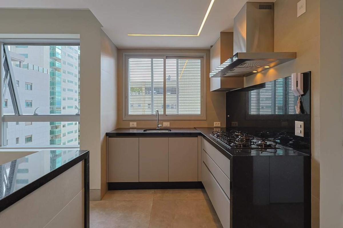 Apartamento, Lourdes, 3 Quartos, 2 Vagas, 1 Suíte