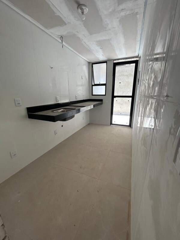 Apartamento, Sagrada Família, 3 Quartos, 2 Vagas, 1 Suíte