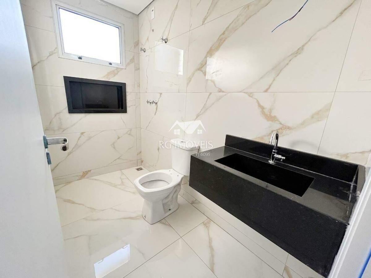 Apartamento, Barreiro, 3 Quartos, 2 Vagas, 1 Suíte