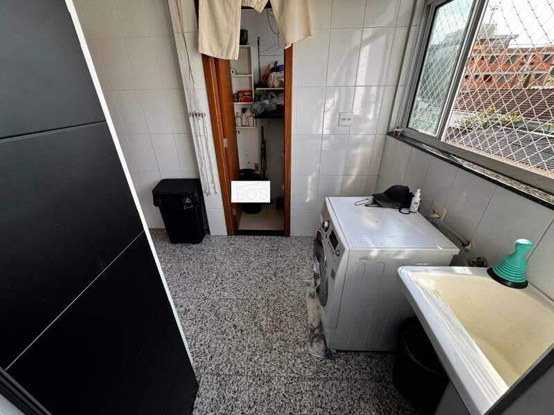 Apartamento, Sagrada Família, 3 Quartos, 2 Vagas, 1 Suíte
