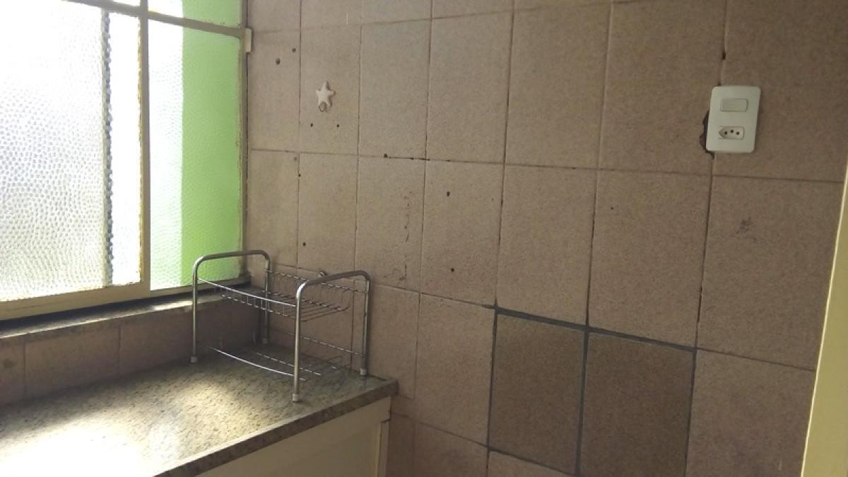 Quitinete, Barro Preto, 1 Quarto, 0 Vaga