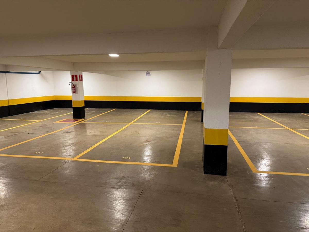 Apartamento, Funcionários, 2 Quartos, 2 Vagas, 1 Suíte