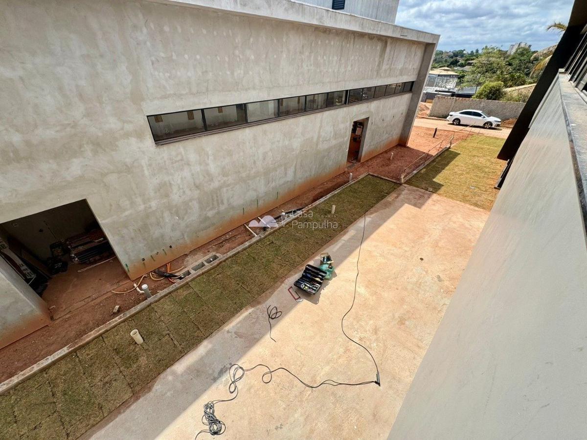 Casa, Trevo, 4 Quartos, 4 Vagas, 2 Suítes