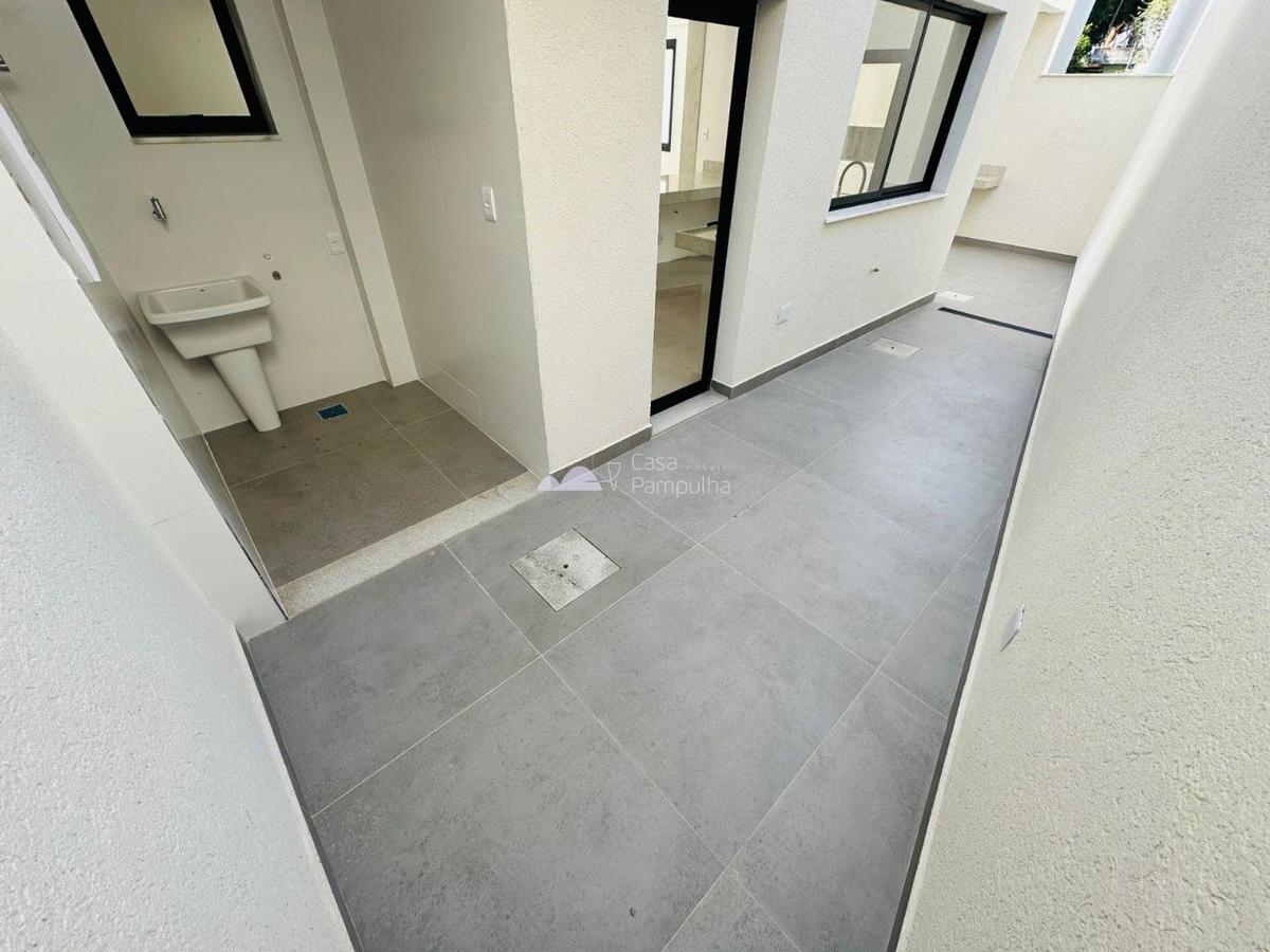 Casa, Planalto, 3 Quartos, 4 Vagas, 3 Suítes