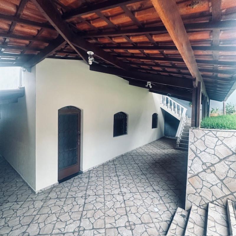 Casa, Jardim América, 2 Quartos, 1 Vaga, 1 Suíte