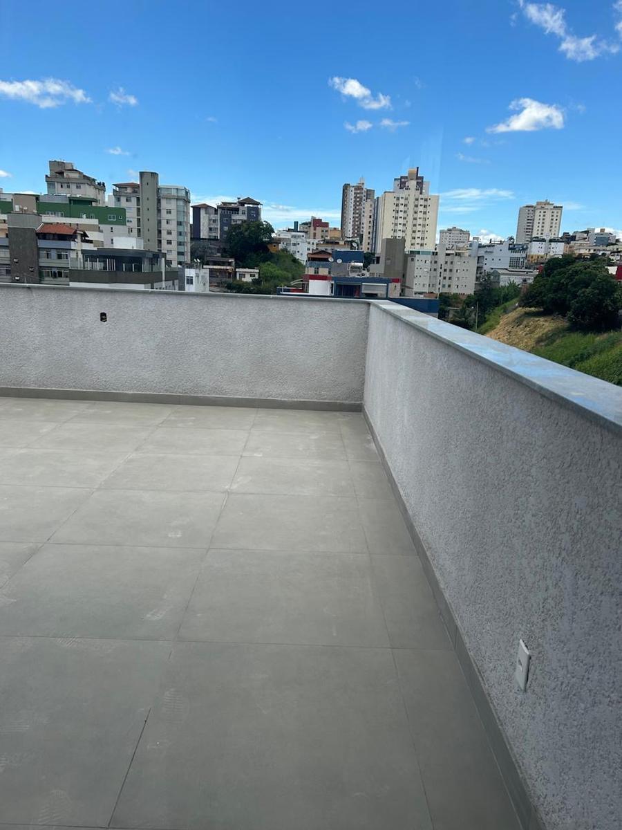 Cobertura, Sagrada Família, 4 Quartos, 2 Vagas, 1 Suíte