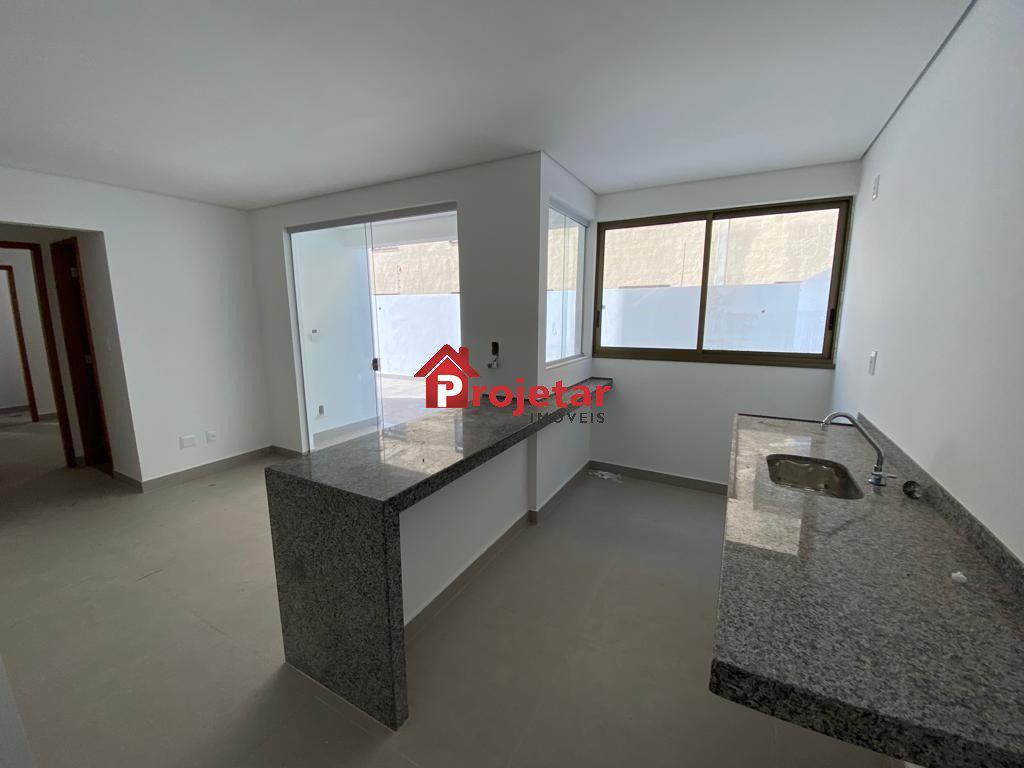 Apartamento, Sagrada Família, 2 Quartos, 2 Vagas, 1 Suíte