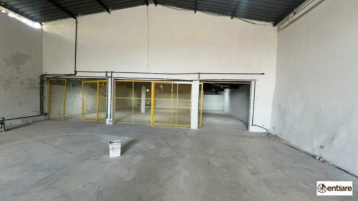 Galpão, Parque Turistas, 0 Quarto, 0 Vaga