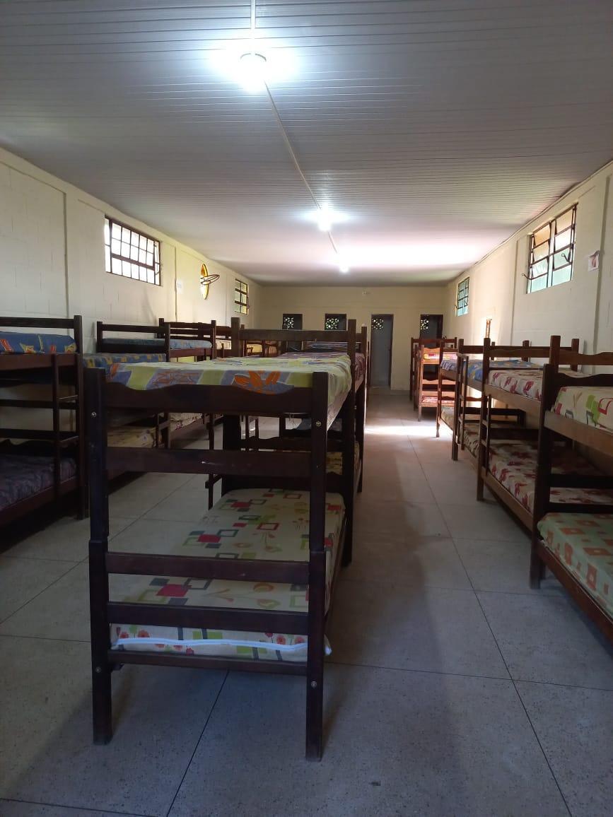 Hotel, Bandeirinhas, 12 Quartos, 100 Vagas